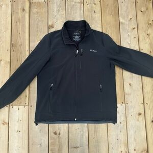 Men’s LL bean shell large